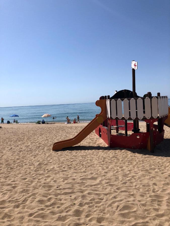 Face A La Mer 카라펠 외부 사진